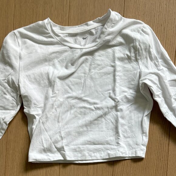 TNA Chill Oritz Top - BNWOT - Picture 2 of 4